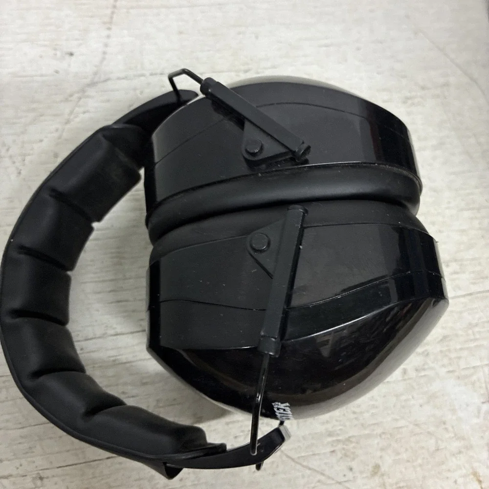 Winchester hearing protection  noise reducing earmuffs